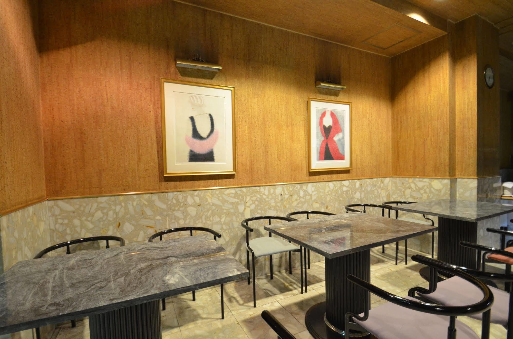 Select Inn Nagoya Iwakura Eki-Mae Buitenkant foto